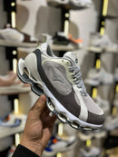 MIZUNO WAVE BETA CINZA/BRANCO - comprar online