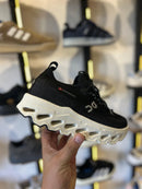 ON CLOUDSURFER PRETO/BRANCO - loja online