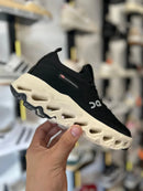 ON CLOUDECLIPSE PRETO BRANCO - loja online
