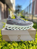 ON CLOUDSURFER CINZA OFF