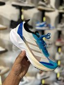 ADIZERO BOSTON 11 AZUL CELESTE - comprar online